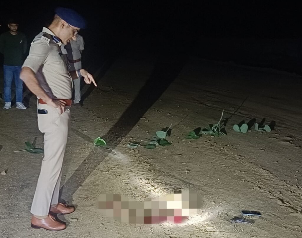 वजीरगंज डबल मर्डर कांड: मुख्य आरोपी नीतीश सिंह का पुलिस से एनकाउंटर, पैरों में लगी तीन गोलियां, मगध मेडिकल में भर्ती 9 image editor output image1004782650 17476636837263865223386545371650 वजीरगंज डबल मर्डर कांड: मुख्य आरोपी नीतीश सिंह का पुलिस से एनकाउंटर, पैरों में लगी तीन गोलियां, मगध मेडिकल में भर्ती