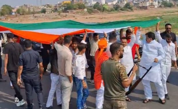 महाराणा प्रताप जयंती पर गूंजा गया: तिरंगा रैली में उमड़ा जनसैलाब, मेयर बोले– युवाओं को उनके जीवन से मिलती है प्रेरणा 9 image editor output image1442725960 17468021377252225950041751389813 महाराणा प्रताप जयंती पर गूंजा गया: तिरंगा रैली में उमड़ा जनसैलाब, मेयर बोले– युवाओं को उनके जीवन से मिलती है प्रेरणा