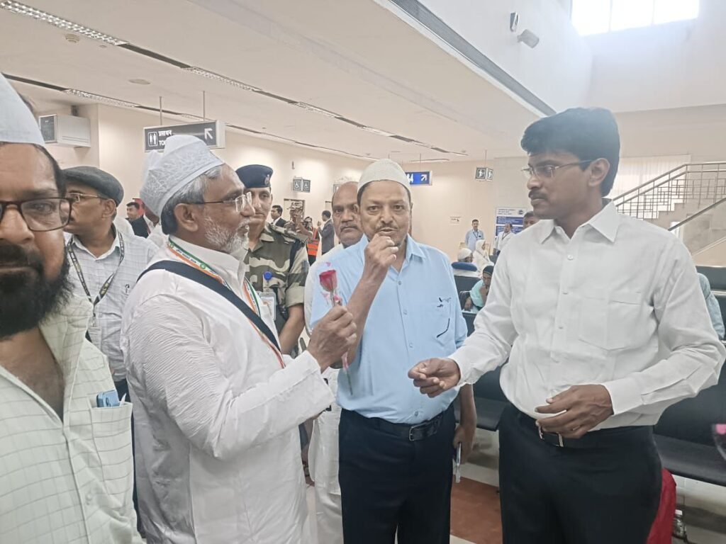 गया से शुरू हुआ हज का मुकद्दस सफर, पहले जत्थे ने दुआओं संग भरी उड़ान