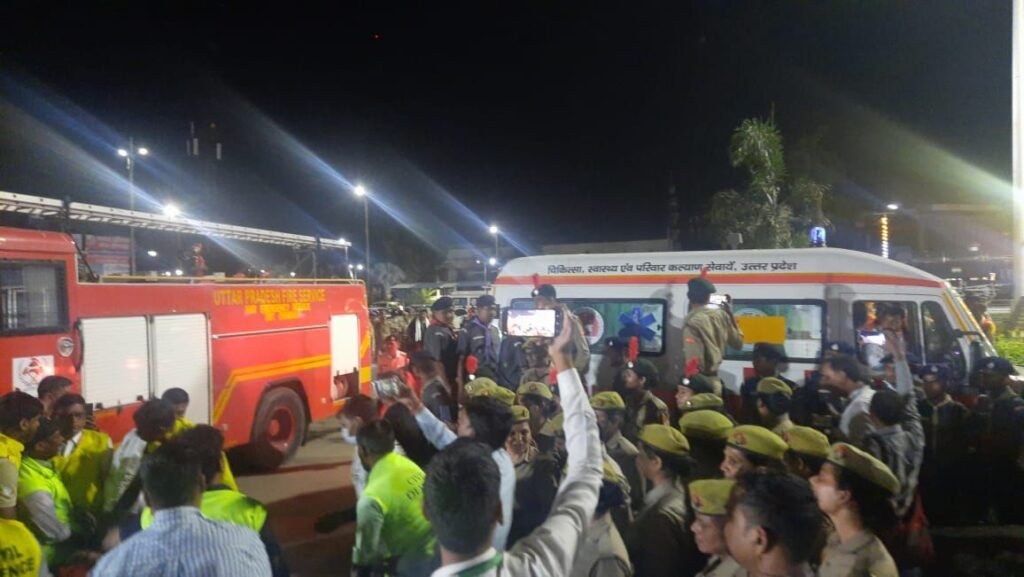 पंडित दीन दयाल उपाध्याय जंक्शन पर 'ऑपरेशन अभ्यास' के अंतर्गत मॉकड्रिल का सफल आयोजन 9 img 20250507 wa00585119828406306669388 पंडित दीन दयाल उपाध्याय जंक्शन पर 'ऑपरेशन अभ्यास' के अंतर्गत मॉकड्रिल का सफल आयोजन