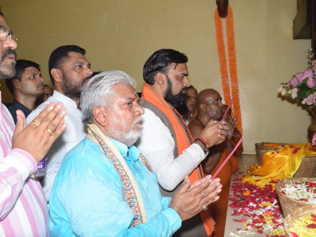 बोधगया में बुद्ध पूर्णिमा पर विशेष आयोजन: महाबोधि मंदिर में जुटे बिहार सरकार के मंत्री, की पूजा-अर्चना और लिया आशीर्वाद