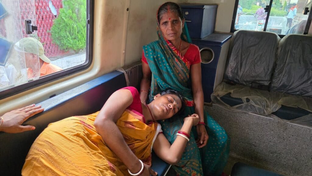 औरंगाबाद में मुखिया की दबंगई, माई बहिन सम्मान योजना का रजिस्ट्रेशन कर रही महिला कांग्रेस कार्यकर्ता की बेरहमी से पिटाई, गंभीर हालत में सदर अस्पताल में भर्ती