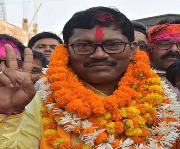 Big Breaking: सांसद अशोक यादव के बेटे विभूति लापता, तलाश में जुटी पुलिस 9 img 20250615 wa00332286949392624491336 Big Breaking: सांसद अशोक यादव के बेटे विभूति लापता, तलाश में जुटी पुलिस