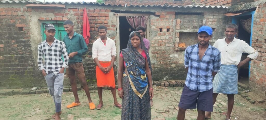 img 20251004 wa00836386558406945592271 1 वजीरगंज में एक महिला के खाते में दस हजार की जगह आया 10 करोड़, ग्रामीणों में होती रही चर्चा