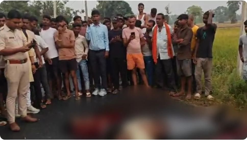 screenshot 2025 10 28 21 23 59 441 edit com2566876604887668933 गया जी- के टनकुप्पा में छठ का प्रसाद पहुँचाने जा रहे दो युवकों की सड़क दुर्घटना में हुई मौत