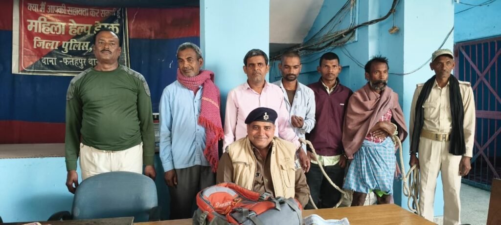 होली से पहले सख्त एक्शन: फतेहपुर पुलिस की ताबड़तोड़ कार्रवाई, 10 आरोपी गिरफ्तार 10 img 20260220 wa00291134884864510572573 होली से पहले सख्त एक्शन: फतेहपुर पुलिस की ताबड़तोड़ कार्रवाई, 10 आरोपी गिरफ्तार