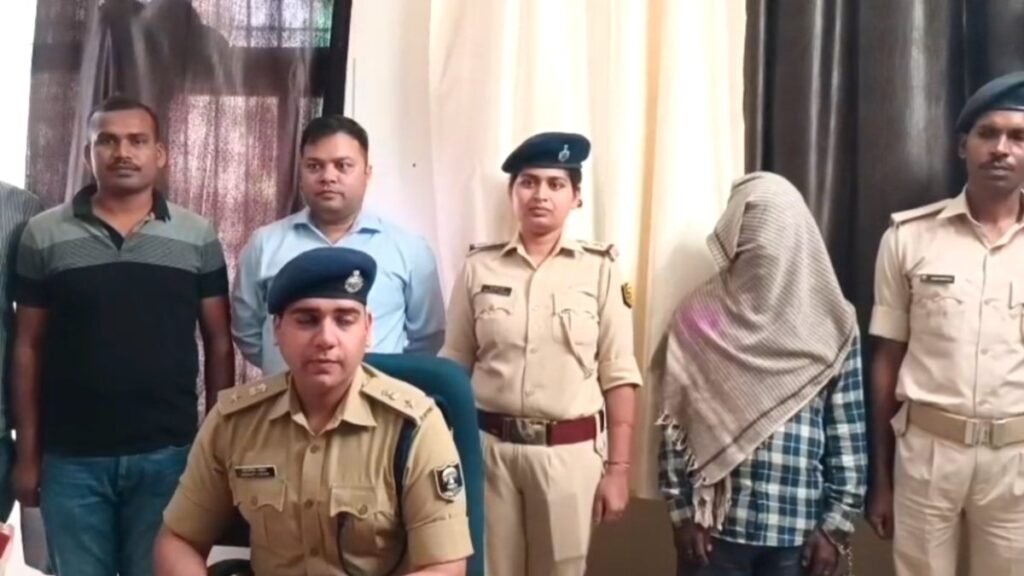 जहानाबाद पुलिस की बड़ी सफलता: 9 साल से फरार 25 हजार का इनामी आरोपी बेलागंज से गिरफ्तार 8 195916 जहानाबाद पुलिस की बड़ी सफलता: 9 साल से फरार 25 हजार का इनामी आरोपी बेलागंज से गिरफ्तार