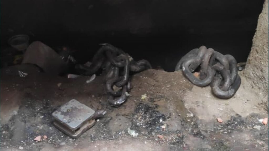 20260305 0828524243062711651098916 BREAKING: फतेहपुर में 'गैस कटर गैंग' का तांडव; 40 ताले काटकर ज्वेलरी शॉप में बड़ी चोरी, इलाके में दहशत